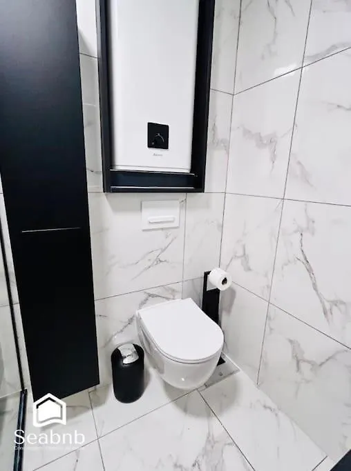 Charming Downtown - Ac - Wifi - Private Entrance Apartment Nice 0*,